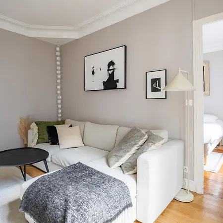 Veeve - Bright And Blissful Apartment Paris